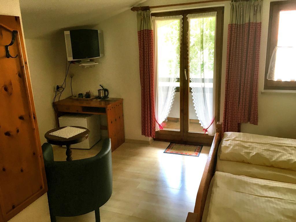 Gaestehaus Brigitte Γκάρμις-Παρτενκίρχεν Εξωτερικό φωτογραφία