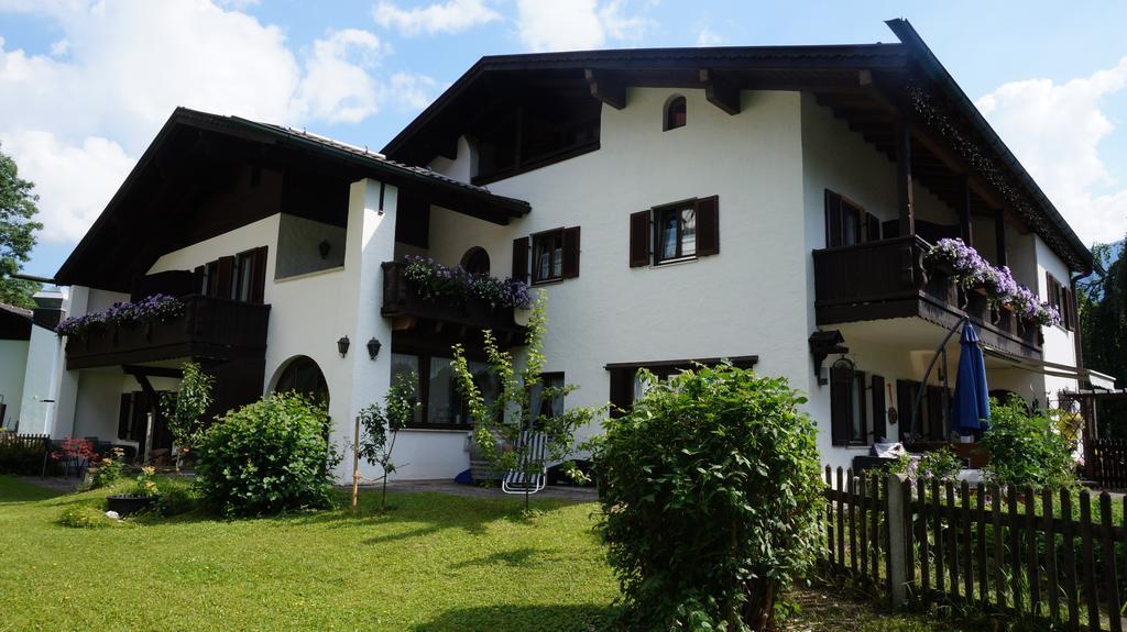 Gaestehaus Brigitte Γκάρμις-Παρτενκίρχεν Εξωτερικό φωτογραφία